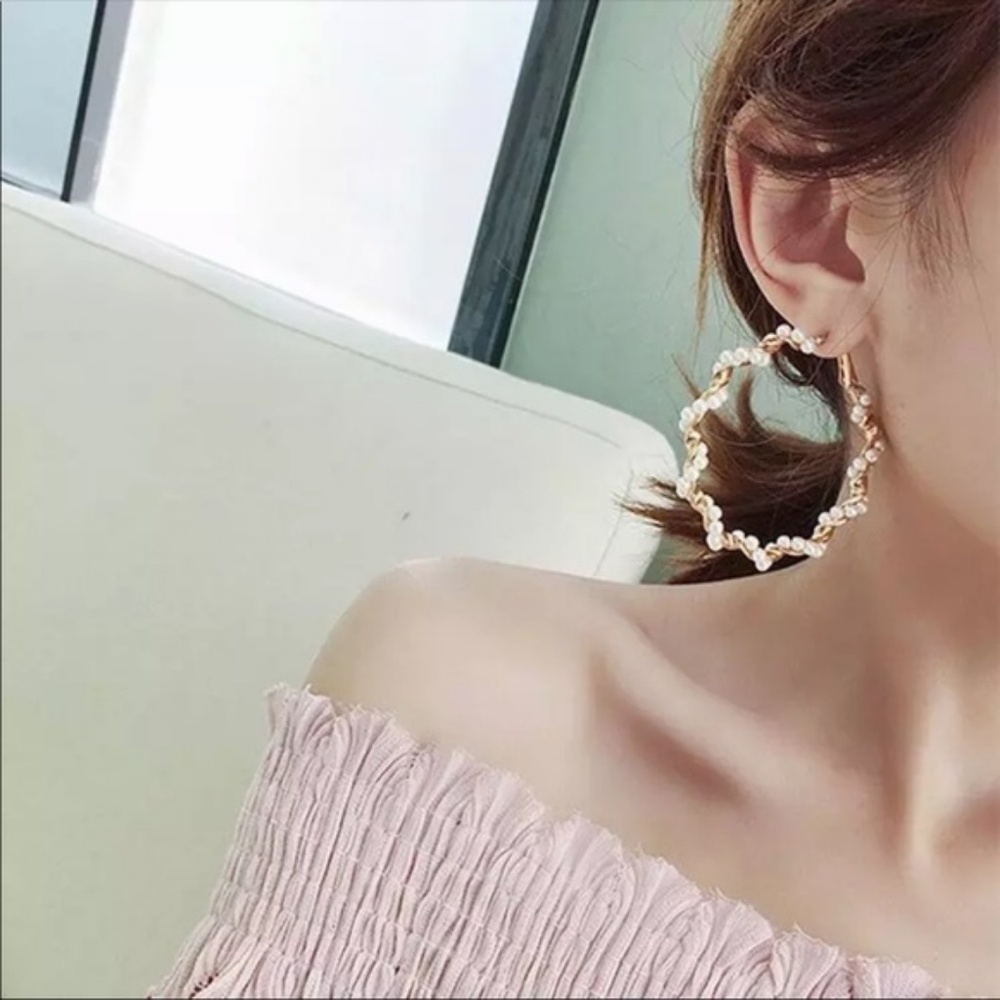 HOOP EARRINGS - Picture 2 of 2